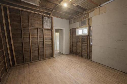 433 Burrows Ave, Winnipeg, MB 