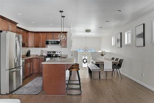 853 Headmaster Row, Winnipeg, MB 