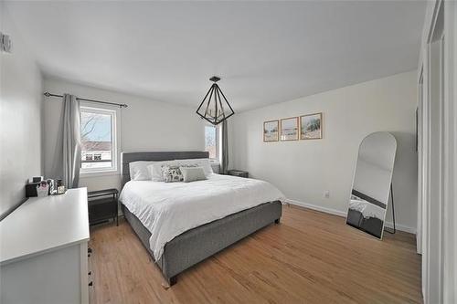 853 Headmaster Row, Winnipeg, MB 