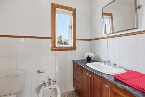 Master Bathroom - 138 Av. Highfield, Mont-Royal, QC - Indoor Photo Showing Bathroom