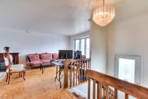 Vue d'ensemble - 364 Rue Frontenac, Dollard-Des-Ormeaux, QC - Indoor Photo Showing Other Room