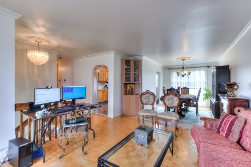 Vue d'ensemble - 364 Rue Frontenac, Dollard-Des-Ormeaux, QC - Indoor Photo Showing Living Room