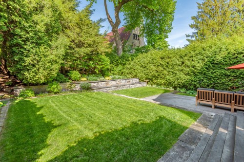 Courtyard - 529 Av. Clarke, Westmount, QC 