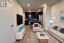 1912 - 2920 HIGHWAY 7 Vaughan, ON L4K 0P4