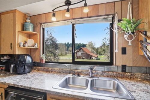 5430 Matson Rd, Ladysmith, BC 