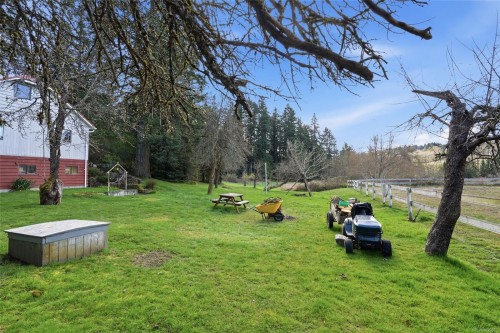 5430 Matson Rd, Ladysmith, BC 