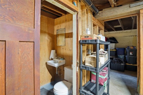 5430 Matson Rd, Ladysmith, BC 