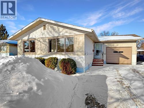 27 Walker CRESCENT  Saskatoon, SK S7L 4H7