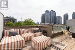 332 - 1005 KING STREET W Toronto, ON M6K 3M8