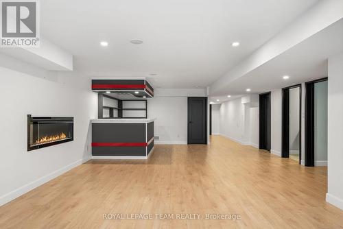 679 Broadview Avenue, Ottawa, ON - Indoor With Fireplace