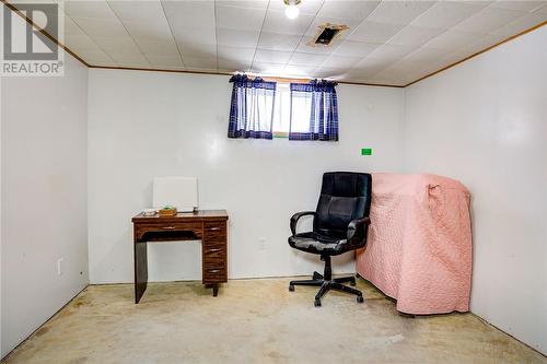 77 Third Avenue, Lively, ON - Indoor