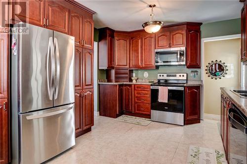 77 Third Avenue, Lively, ON - Indoor Photo Showing Kitchen