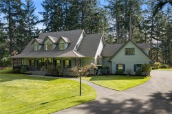 1228 Garden Gate Dr  Central Saanich, BC V8M 2H6