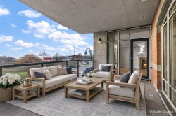 330-21 Dallas Rd Victoria, BC V8V 4Z9