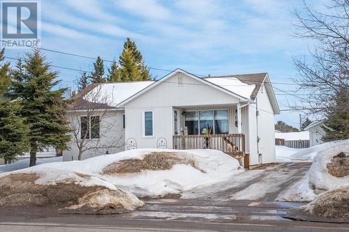 16 Willow AVE  Sault Ste. Marie, ON P6B 5A9