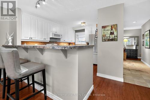 318 Mariners Way, Collingwood, ON - Indoor Photo Showing Kitchen