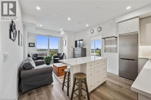 15 WELLINGTON Street S Unit# 909  Kitchener, ON N2G 0E4