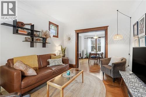 1 Rutherford Avenue, Hamilton, ON - Indoor Photo Showing Living Room