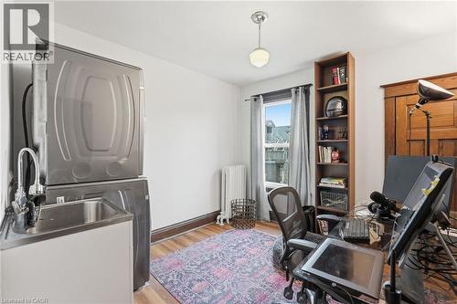 1 Rutherford Avenue, Hamilton, ON - Indoor Photo Showing Laundry Room