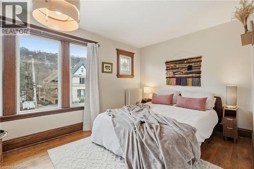 1 Rutherford Avenue, Hamilton, ON - Indoor Photo Showing Bedroom