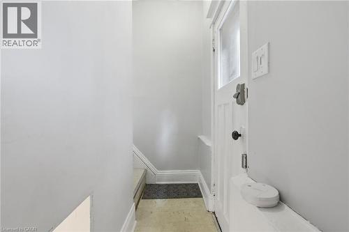 1 Rutherford Avenue, Hamilton, ON - Indoor Photo Showing Other Room