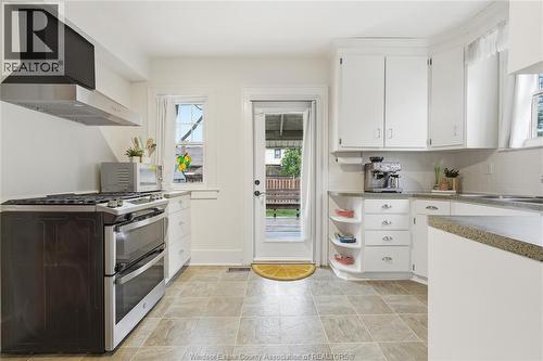 2146 Windermere, Windsor, ON - Indoor Photo Showing Kitchen