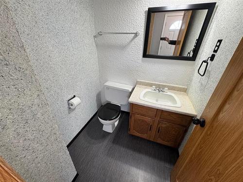 E-45 Eric St, Winnipeg, MB 