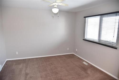 E-45 Eric St, Winnipeg, MB 