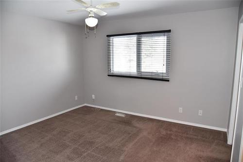 E-45 Eric St, Winnipeg, MB 