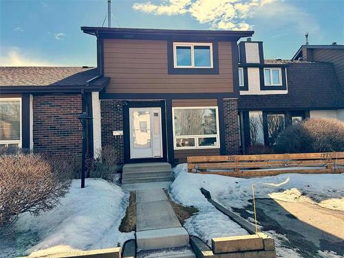 E-45 Eric St, Winnipeg, MB 