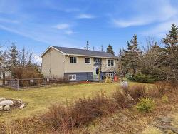 66 Parkwood Drive Drive  Lawrencetown, NS B2Z 1P2