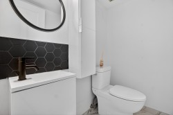 Powder room - 