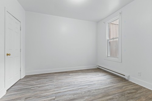 Chambre à coucher principale - 146 4E Avenue, Montréal (Verdun/Île-Des-Soeurs), QC - Indoor Photo Showing Other Room