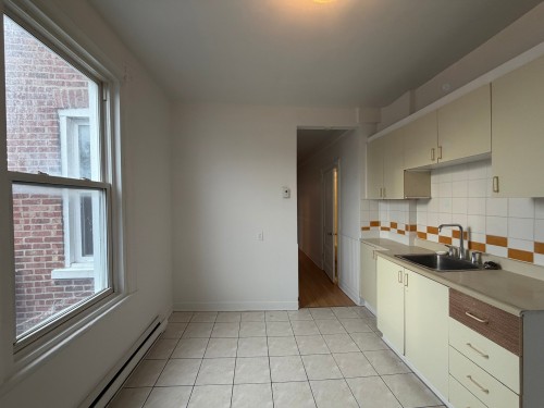 Cuisine - 146 4E Avenue, Montréal (Verdun/Île-Des-Soeurs), QC - Indoor Photo Showing Kitchen