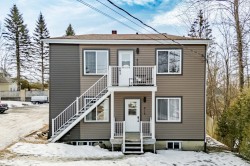 816  - 822 Rue Degré  Magog, QC J1X 1B9