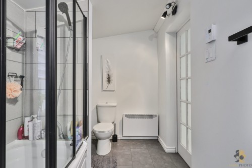 Salle de bains - 172 Rue Glendale, Rosemère, QC - Indoor Photo Showing Bathroom