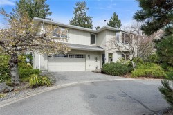 3255 Folkestone Dr  Nanaimo, BC V9T 5V2