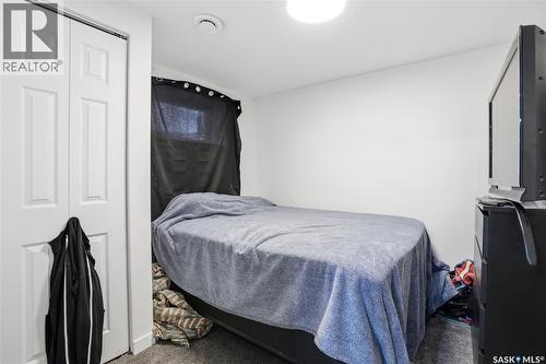 68 Young Crescent, Regina, SK - Indoor Photo Showing Bedroom