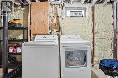 68 Young Crescent, Regina, SK - Indoor Photo Showing Laundry Room