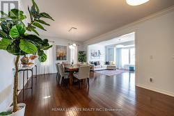 1160 ISLINGTON AVENUE Toronto, ON M8Z 4S7