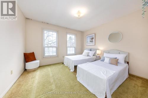 2593 Gazebo Court, Mississauga, ON - Indoor Photo Showing Bedroom