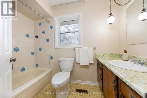 2593 Gazebo Court, Mississauga, ON - Indoor Photo Showing Bathroom
