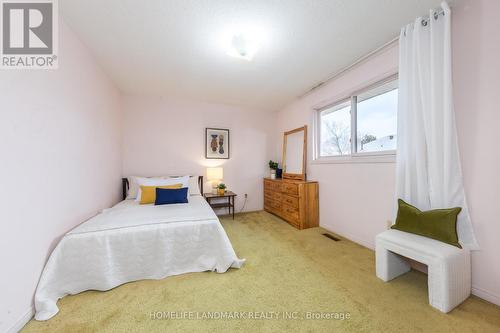 2593 Gazebo Court, Mississauga, ON - Indoor Photo Showing Bedroom