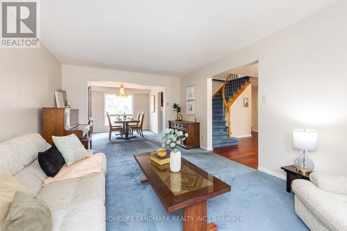 2593 Gazebo Court, Mississauga, ON - Indoor Photo Showing Living Room