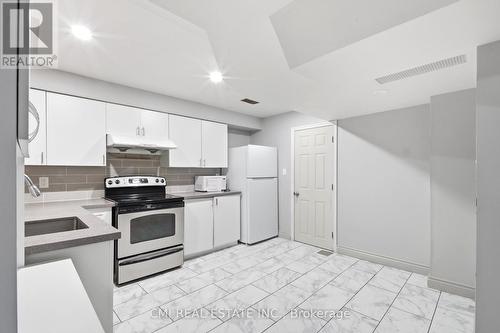 3 Forest Point Drive, Toronto, ON - Indoor Photo Showing Kitchen