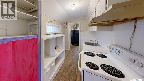 460 King Street, Regina, SK - Indoor Photo Showing Kitchen