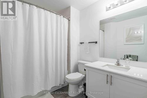 541 - 5055 Greenlane Road, Lincoln, ON - Indoor Photo Showing Bathroom