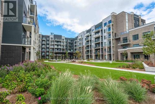 541 - 5055 Greenlane Road, Lincoln, ON - Outdoor With Balcony With Facade