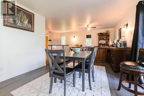 3882 Hamilton Dr, Hilton, ON - Indoor Photo Showing Dining Room