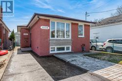 1038 ALEXANDRA AVENUE Mississauga, ON L5E 1Z8